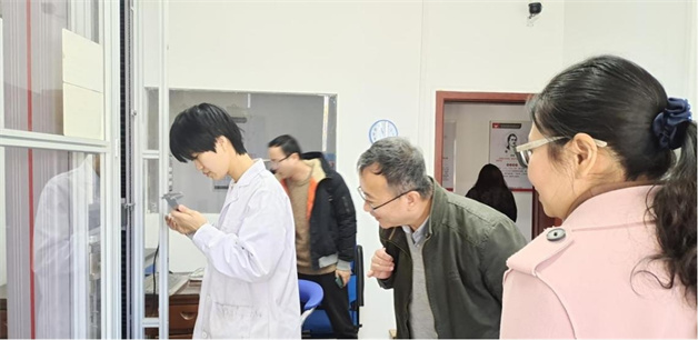 �Ͼ����պ����W(xu��)�����������z�I(y��)�M(j��n)�м��g(sh��)����